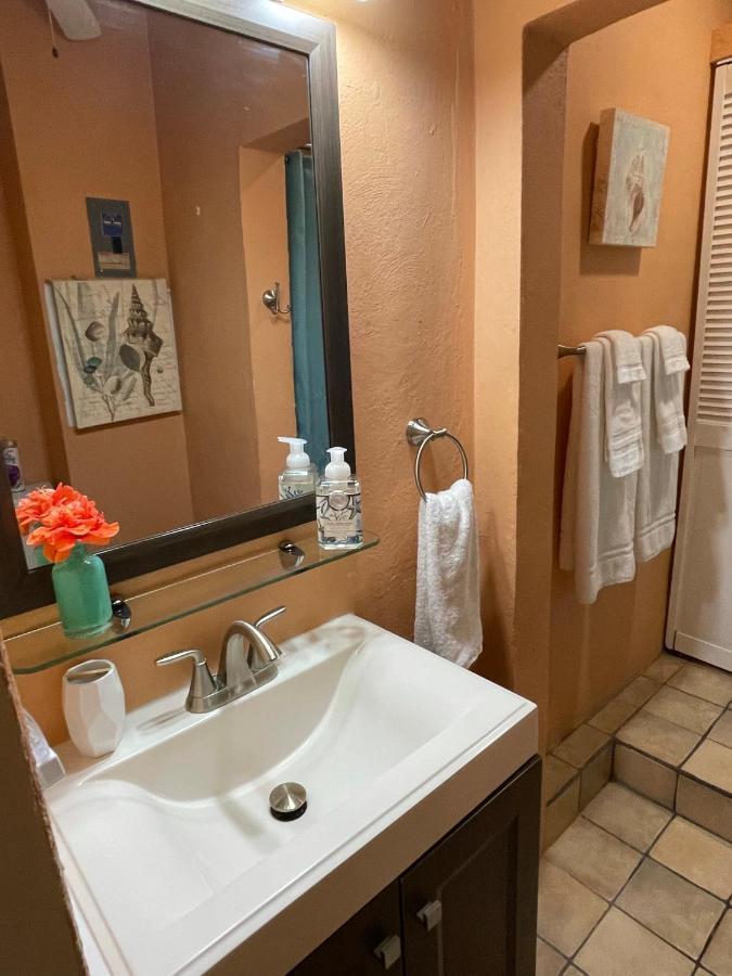 Crown Lotus Apartment Christiansted Luaran gambar